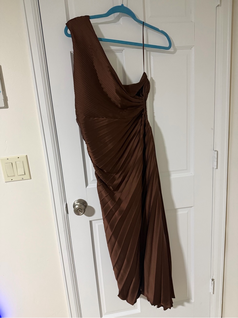 Fashion Nova One-Shoulder Pleated Brown Midi Dress